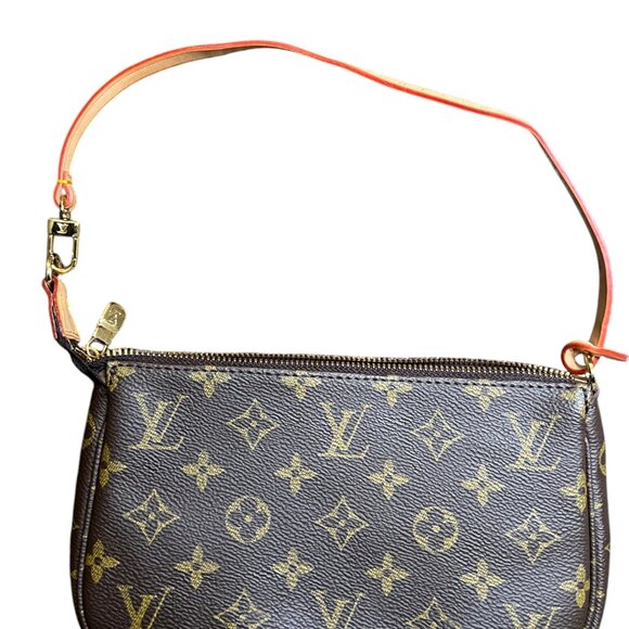 Louis Vuitton Accessories pochette Authentic - Picture 3 of 8